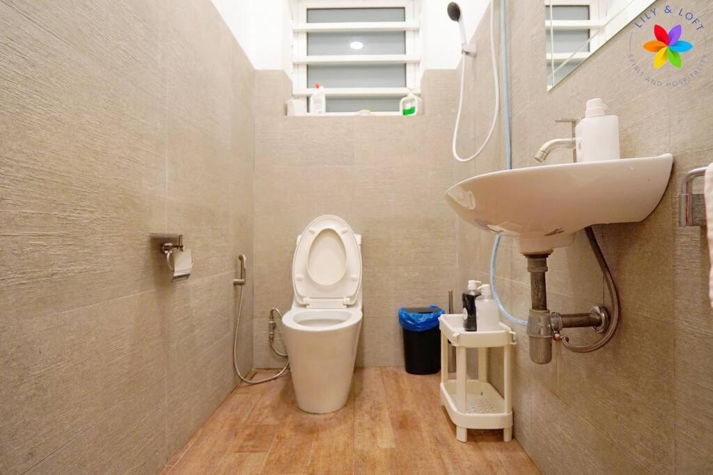 30P White House Retreat - Pool & Event Hall