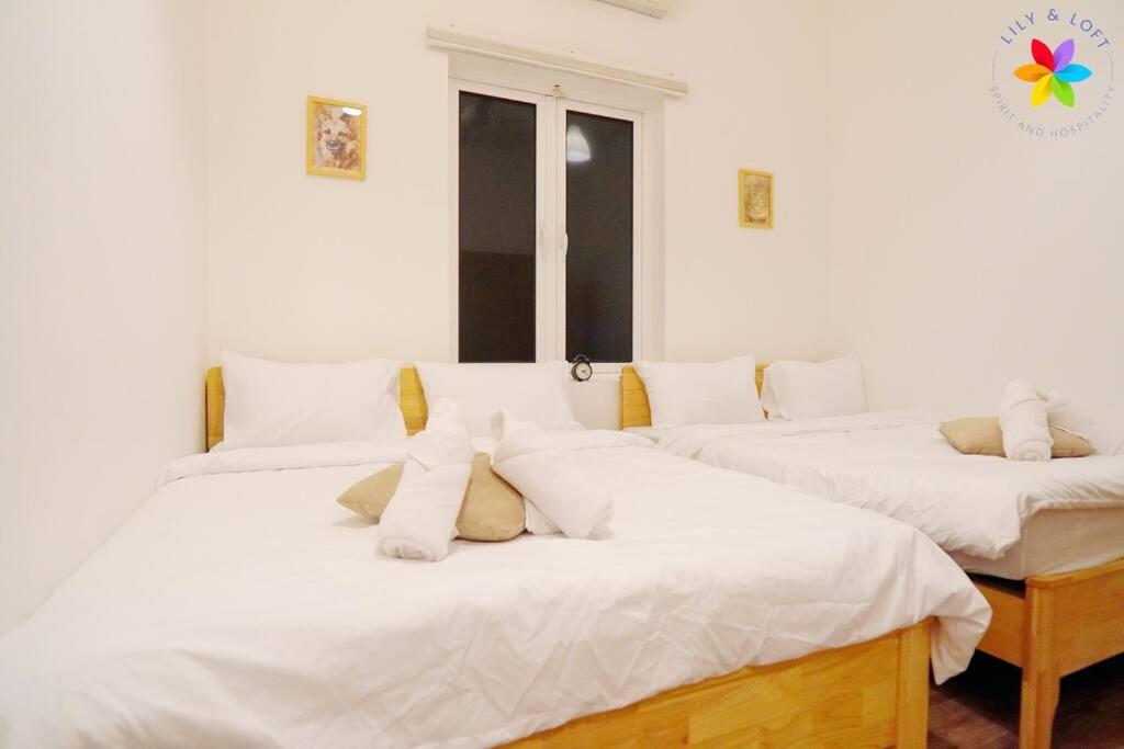 30P White House Retreat - Pool & Event Hall