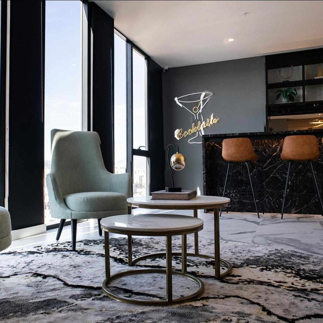 Xoe Mini-suites And Apartments