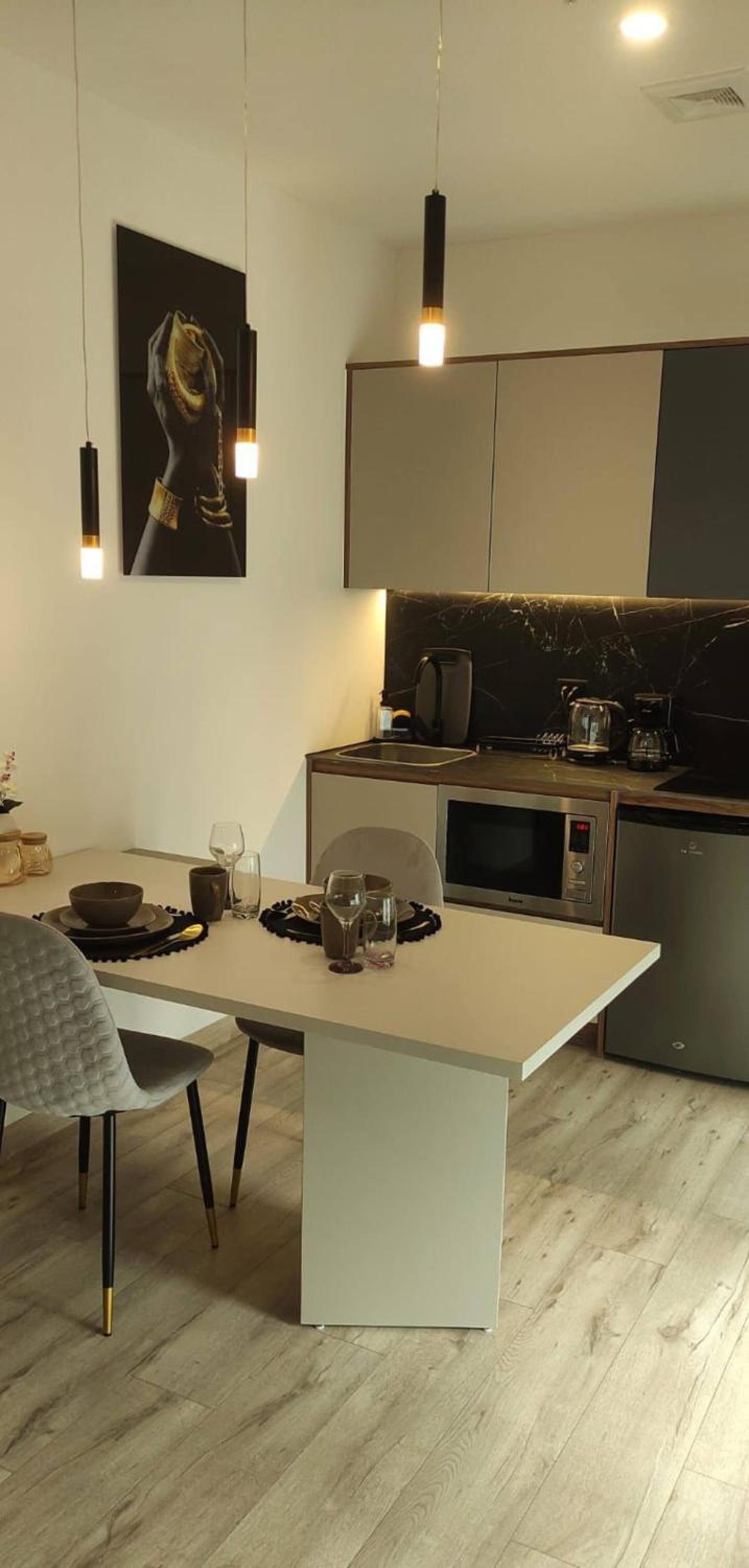 Xoe Mini-suites And Apartments
