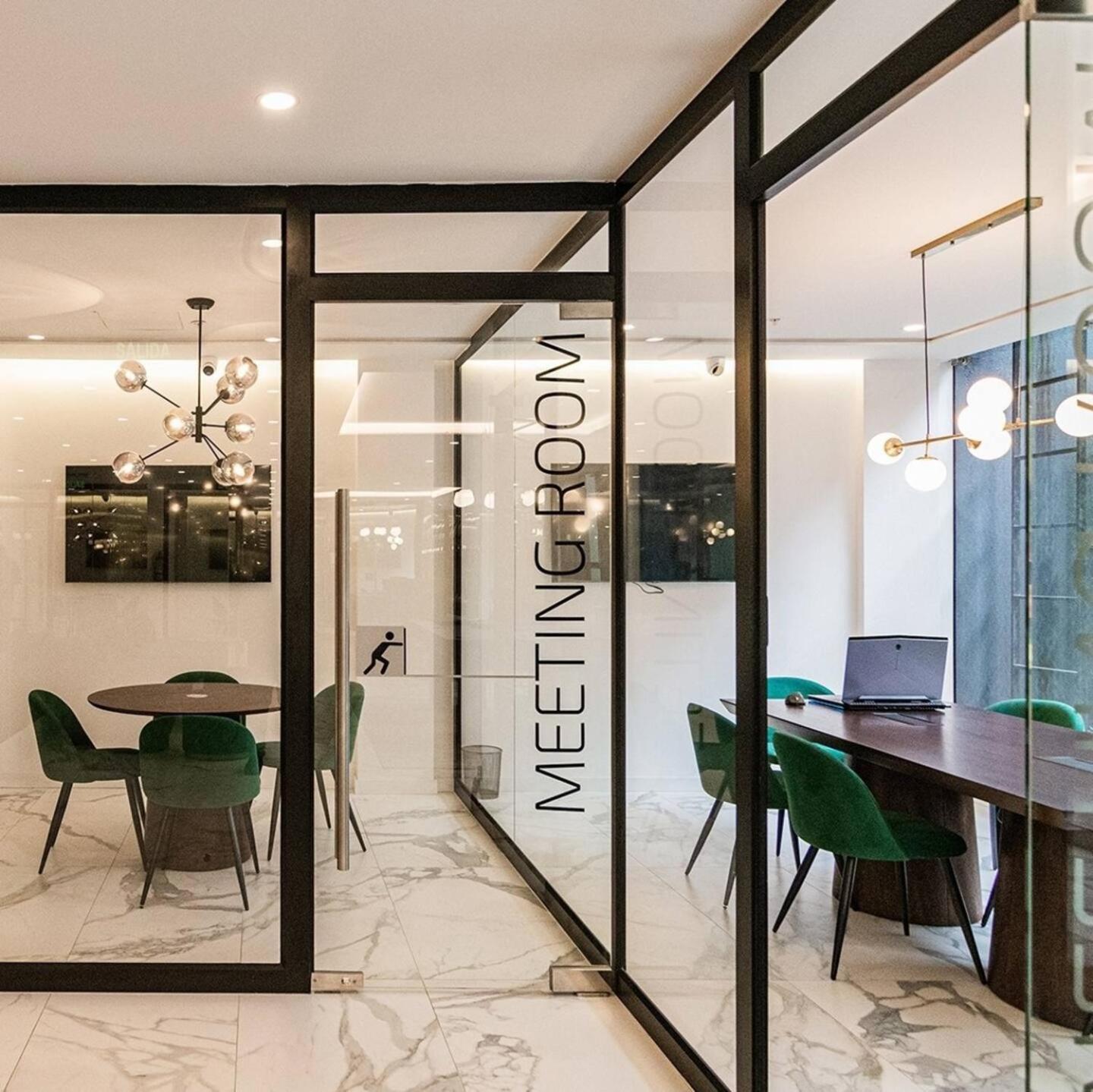 Xoe Mini-suites And Apartments