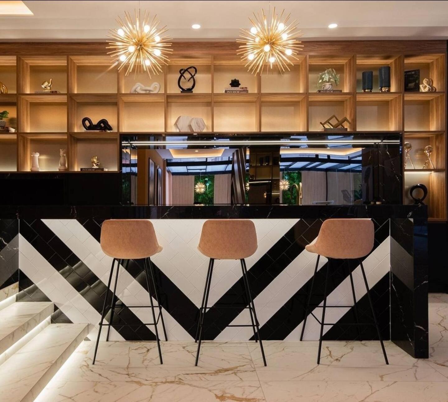 Xoe Mini-suites And Apartments