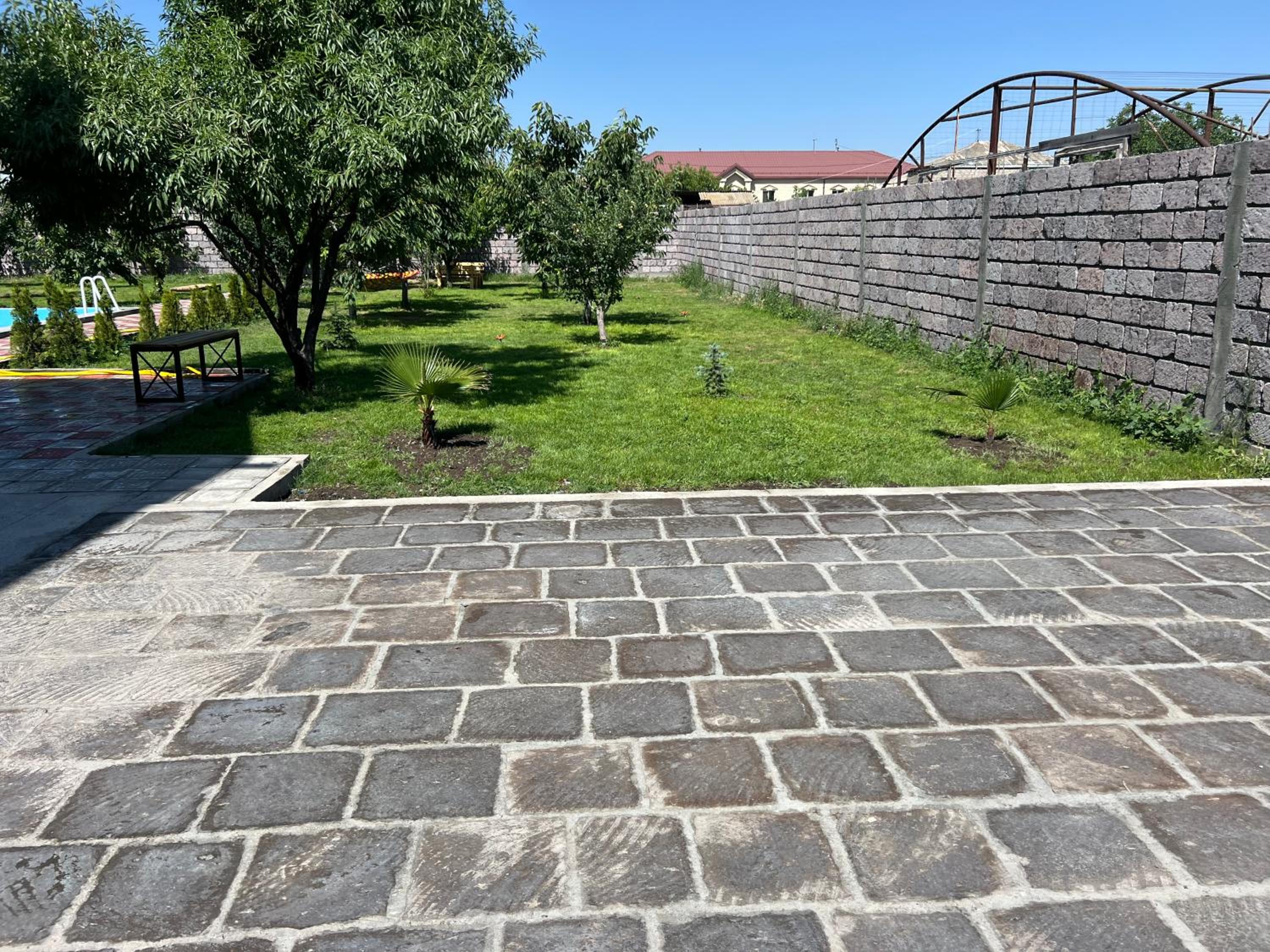 Aygi Guest House