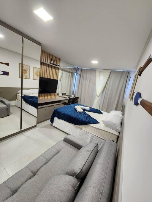 Flat Ofurô 12 VP by La Playa
