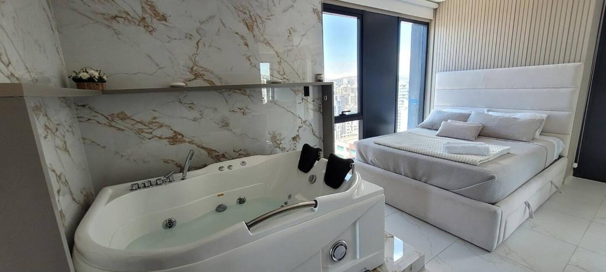 Xoe Mini-suites And Apartments