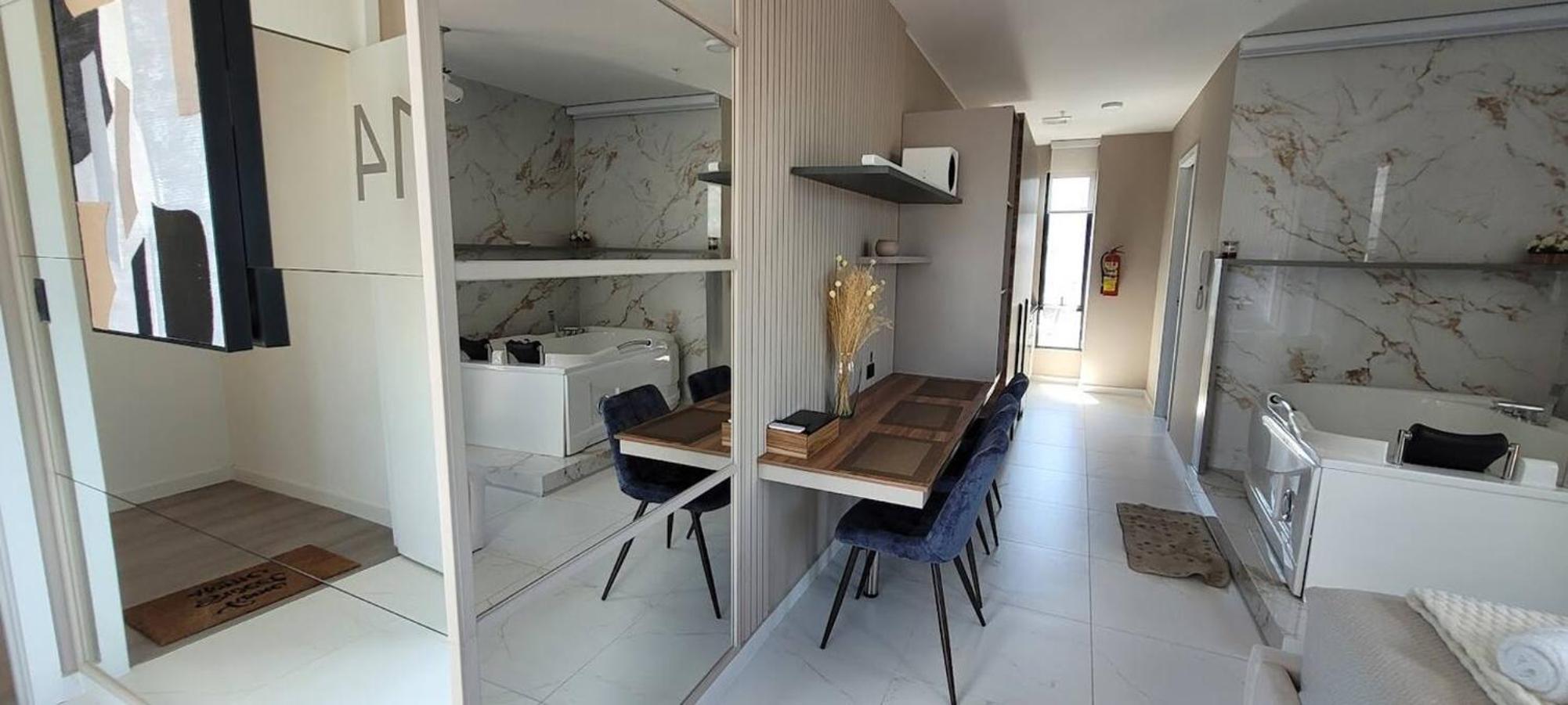Xoe Mini-suites And Apartments