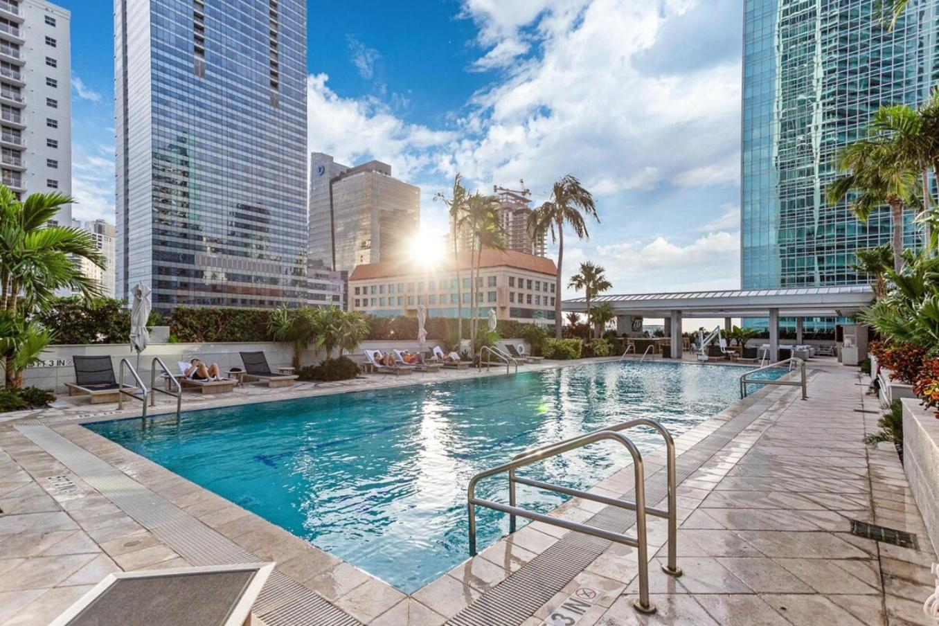 Lux Aka Brickell Condo