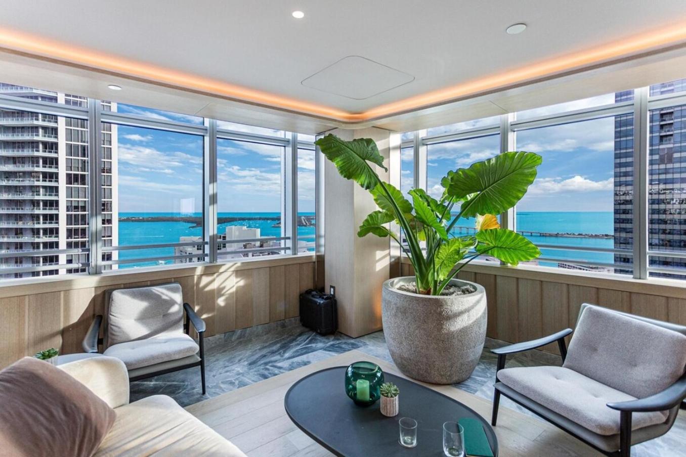 Lux Aka Brickell Condo