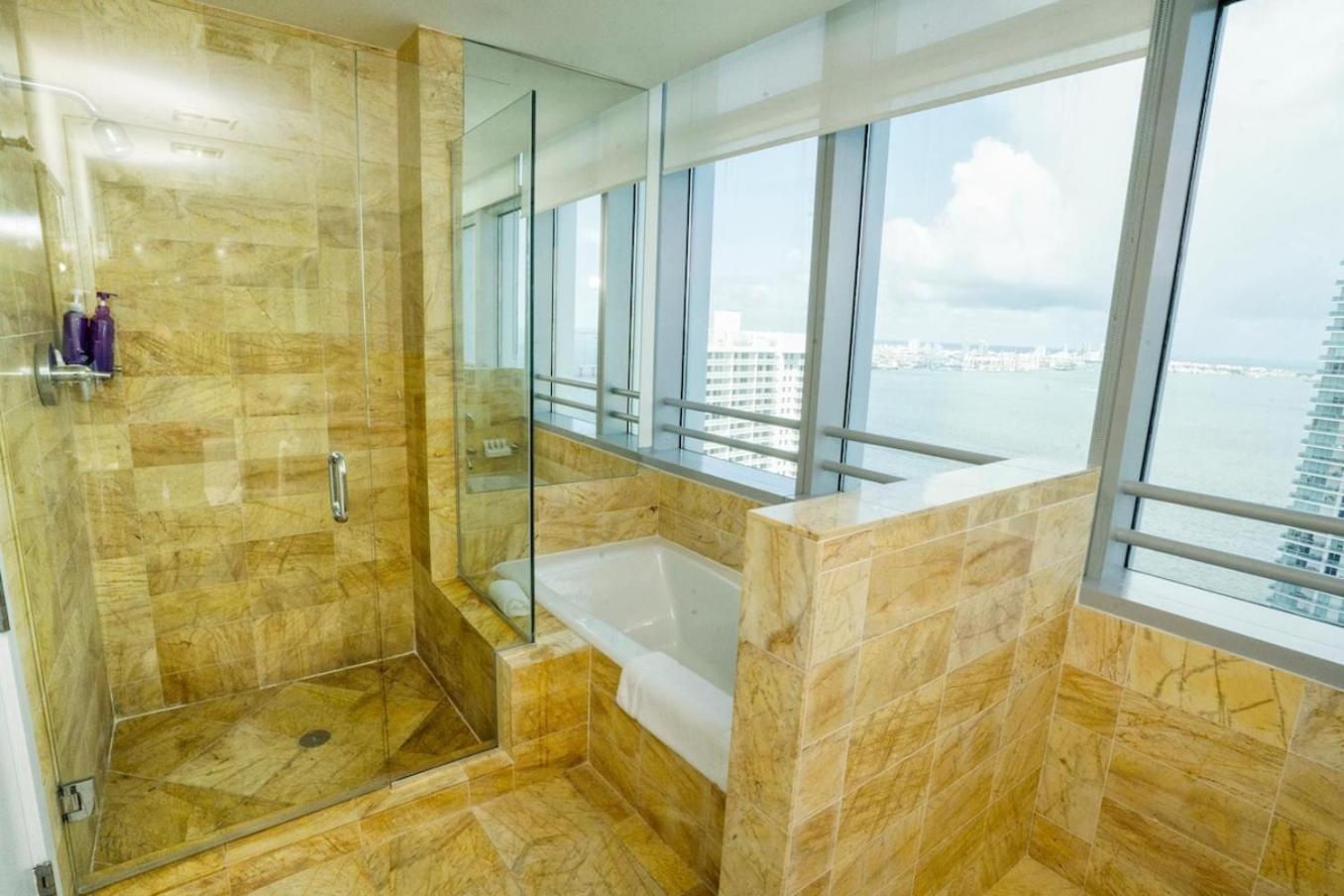 Lux Aka Brickell Condo