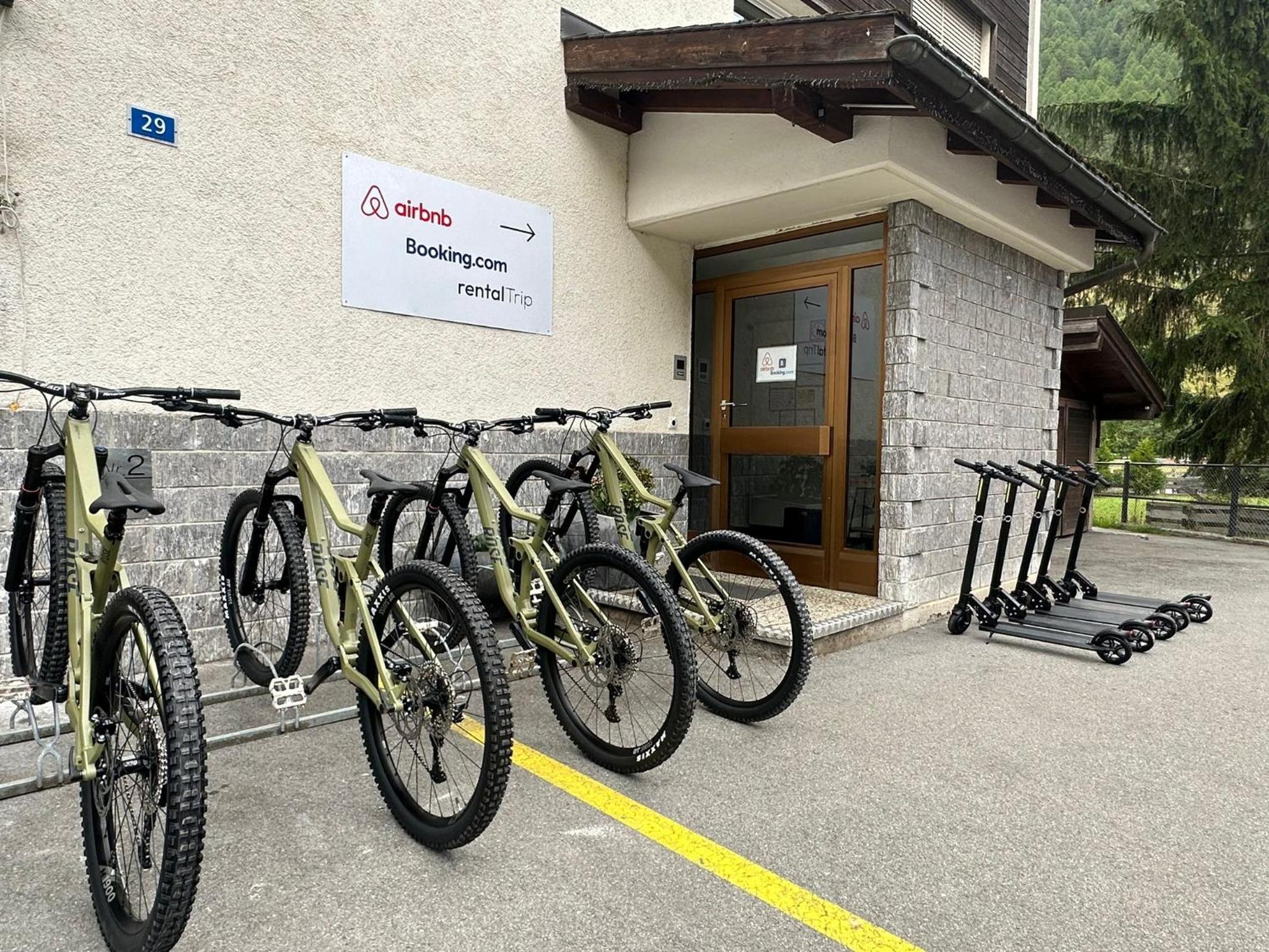 Panorama apartment for 2 near Zermatt with parking!