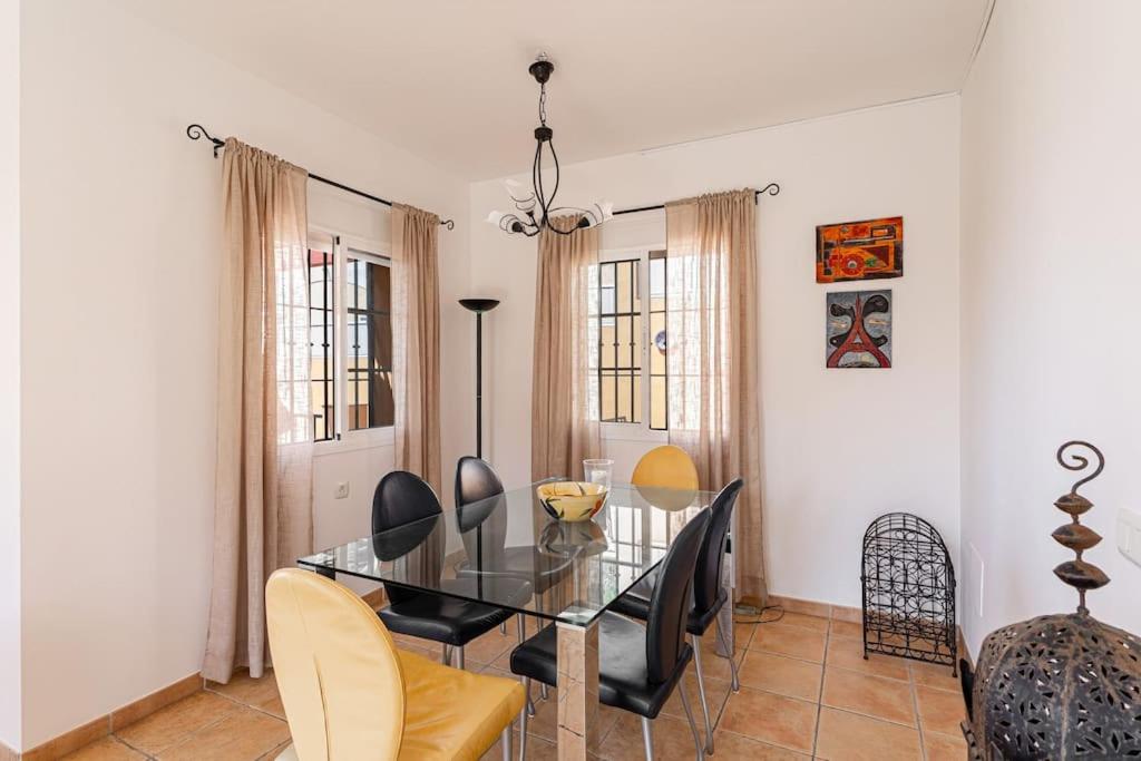 Private villa in Tamango Hill