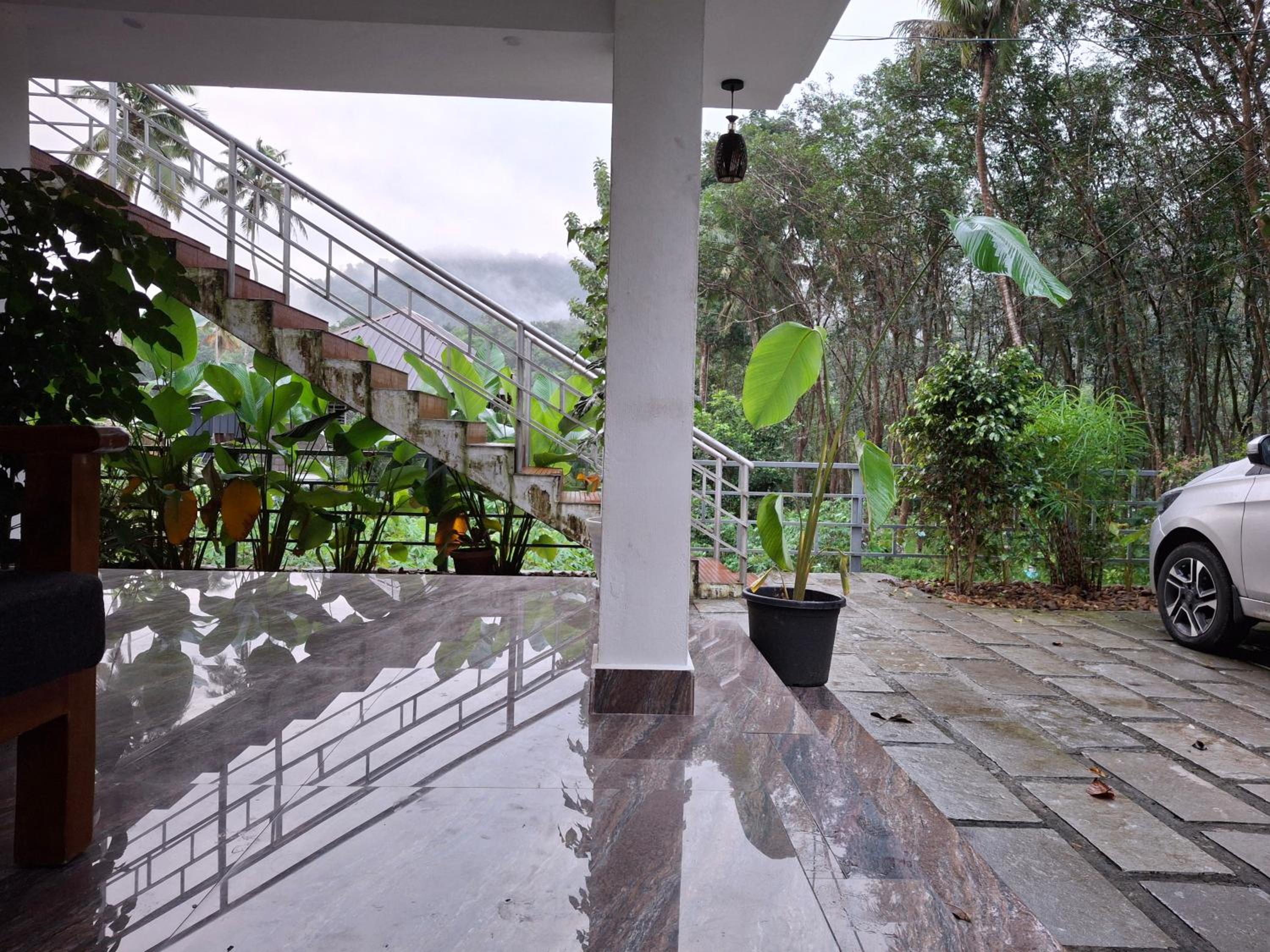 Crystal Riverview Homestay view 4