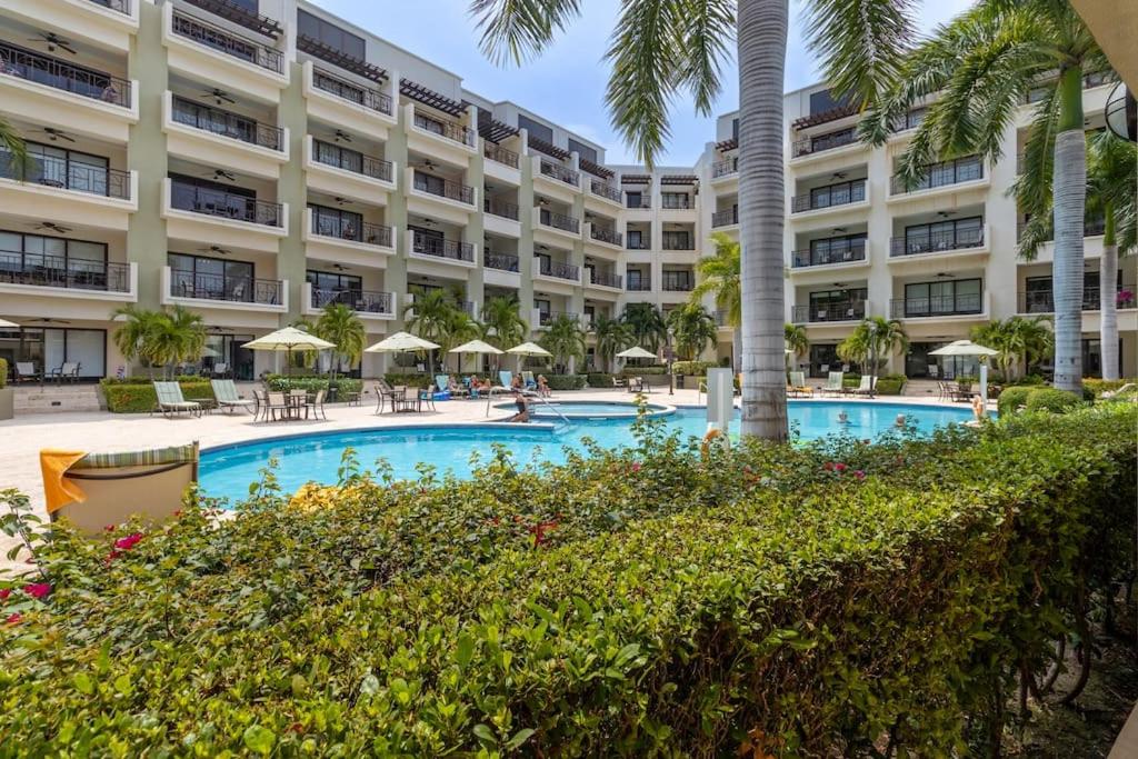 Luxe Condo in Palm Beach by Bocobay