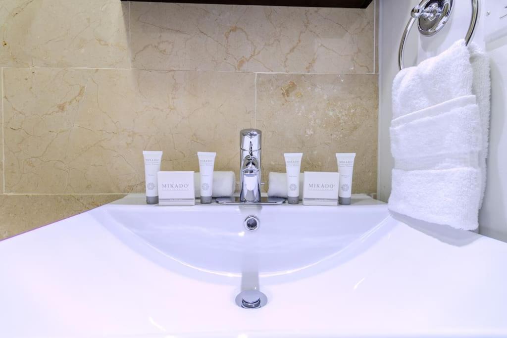 Luxe Condo in Palm Beach by Bocobay