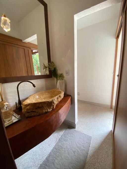 Casa em Camaçari - Condominio