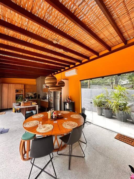 Casa em Camaçari - Condominio