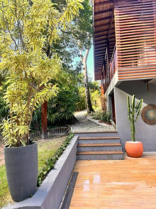 Casa em Camaçari - Condominio