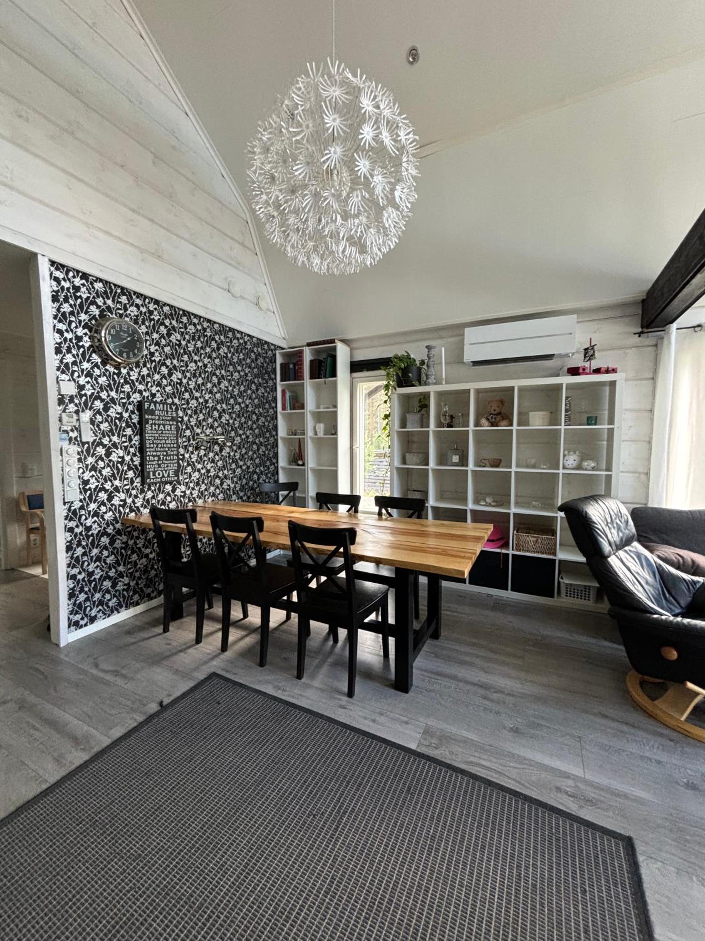 Omakotitalo Detached house