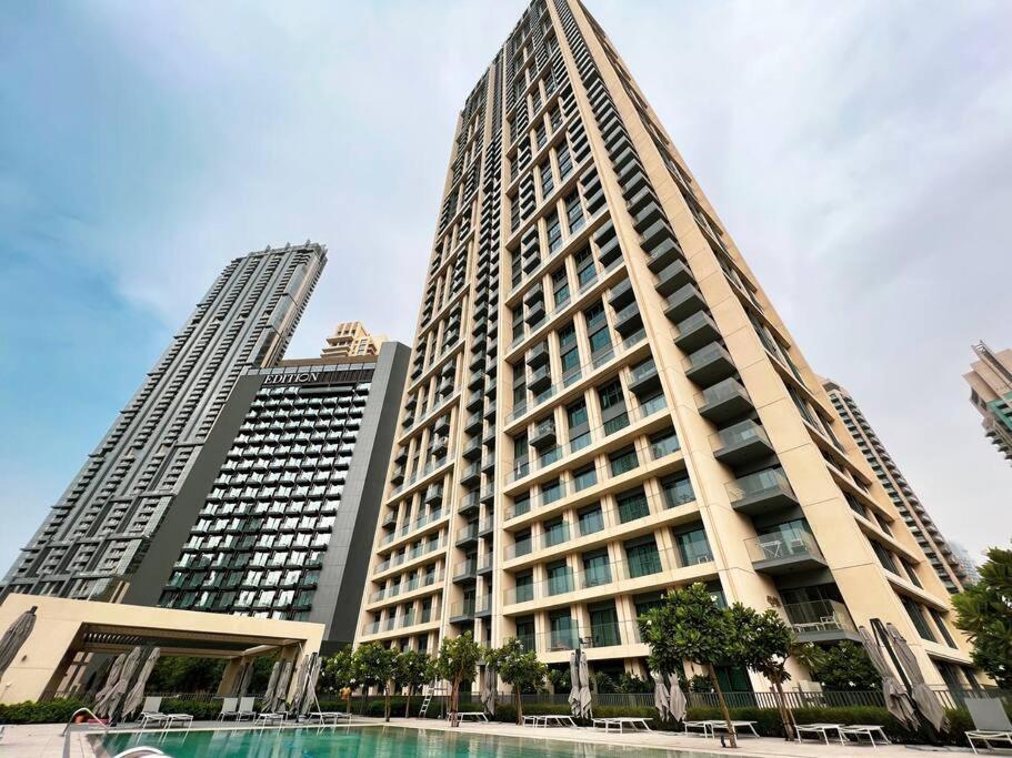 2 BR Dubai Luxury apartment Full Burj Views
