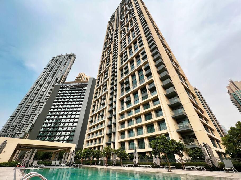 2 BR Dubai Luxury apartment Full Burj Views