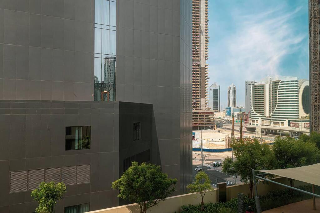 2 BR Dubai Luxury apartment Full Burj Views