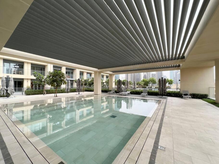 2 BR Dubai Luxury apartment Full Burj Views