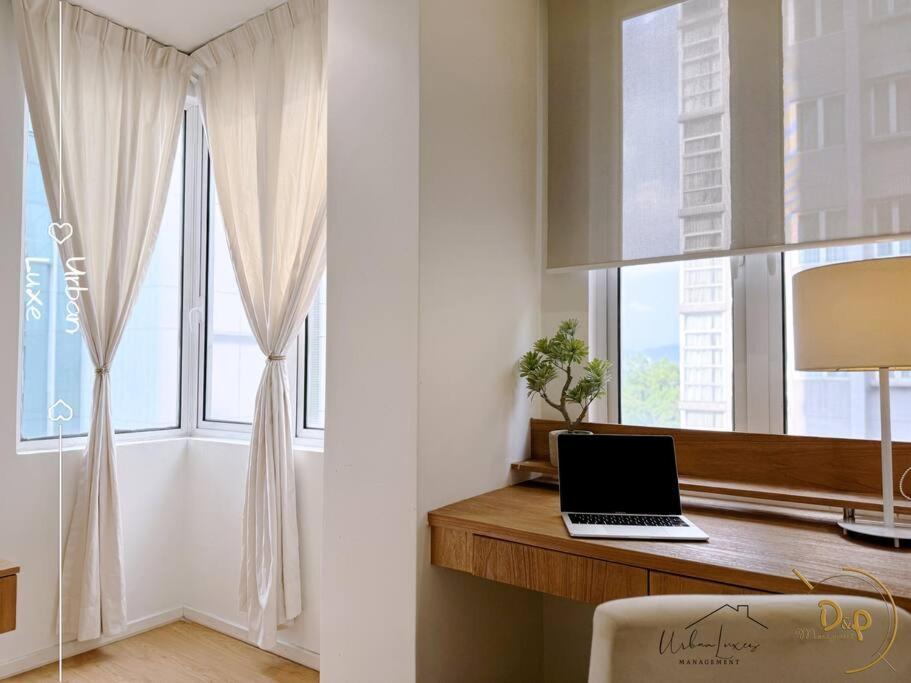 Perfect Stay 8pax 3R3B Township Walk TRX