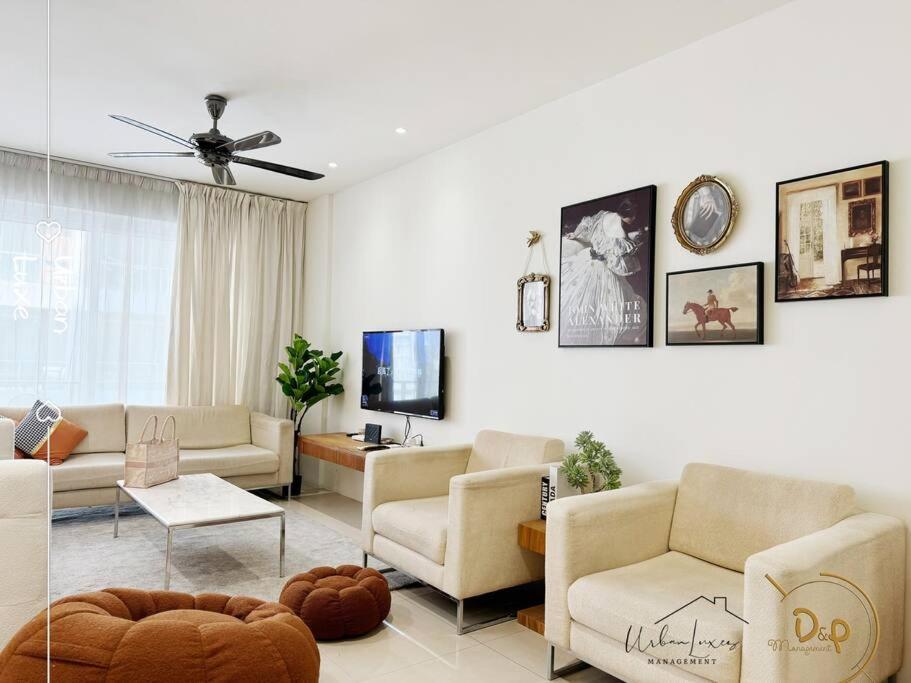Perfect Stay 8pax 3R3B Township Walk TRX