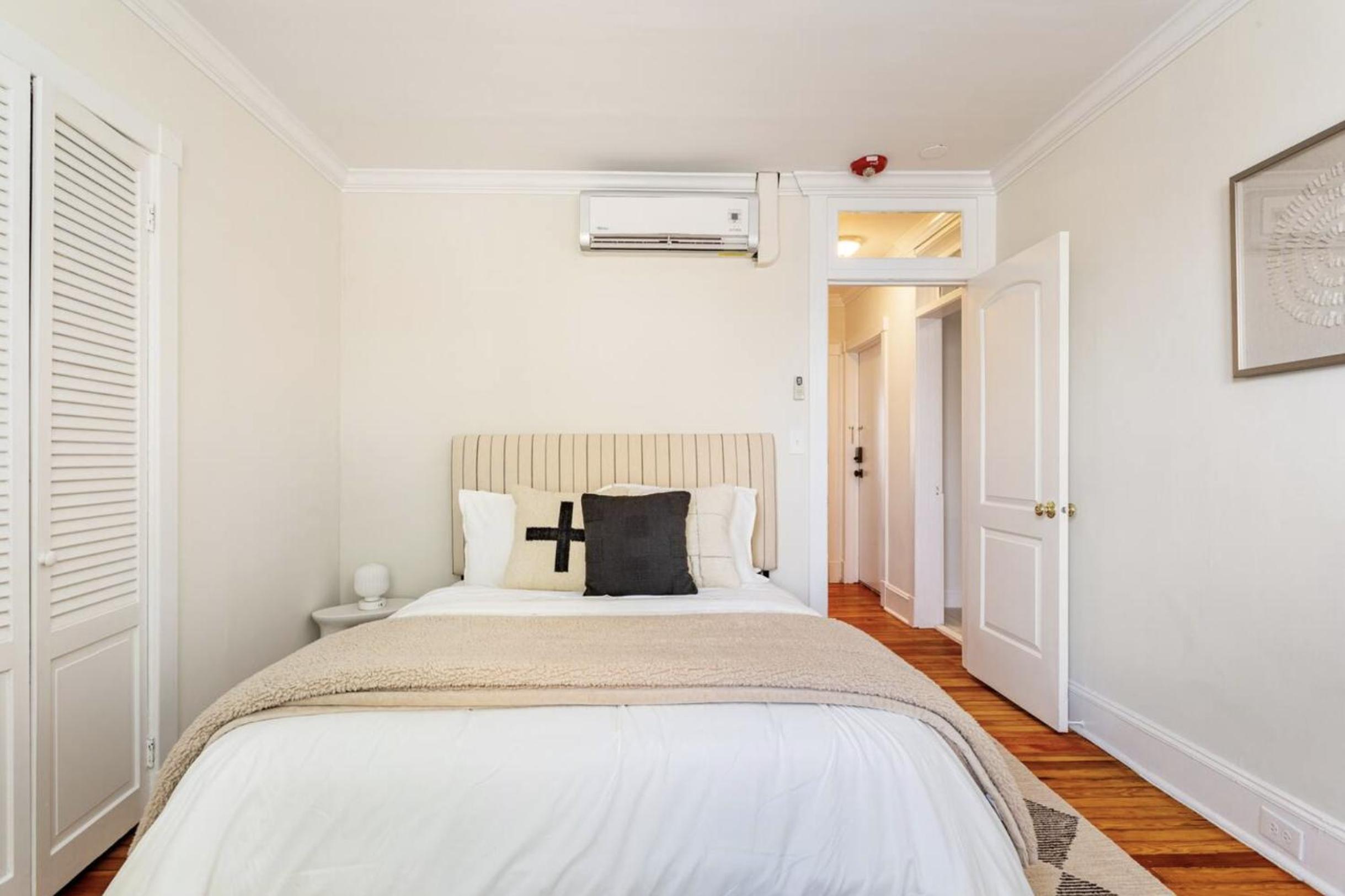 Dreamy 2BR in Downtown Princeton