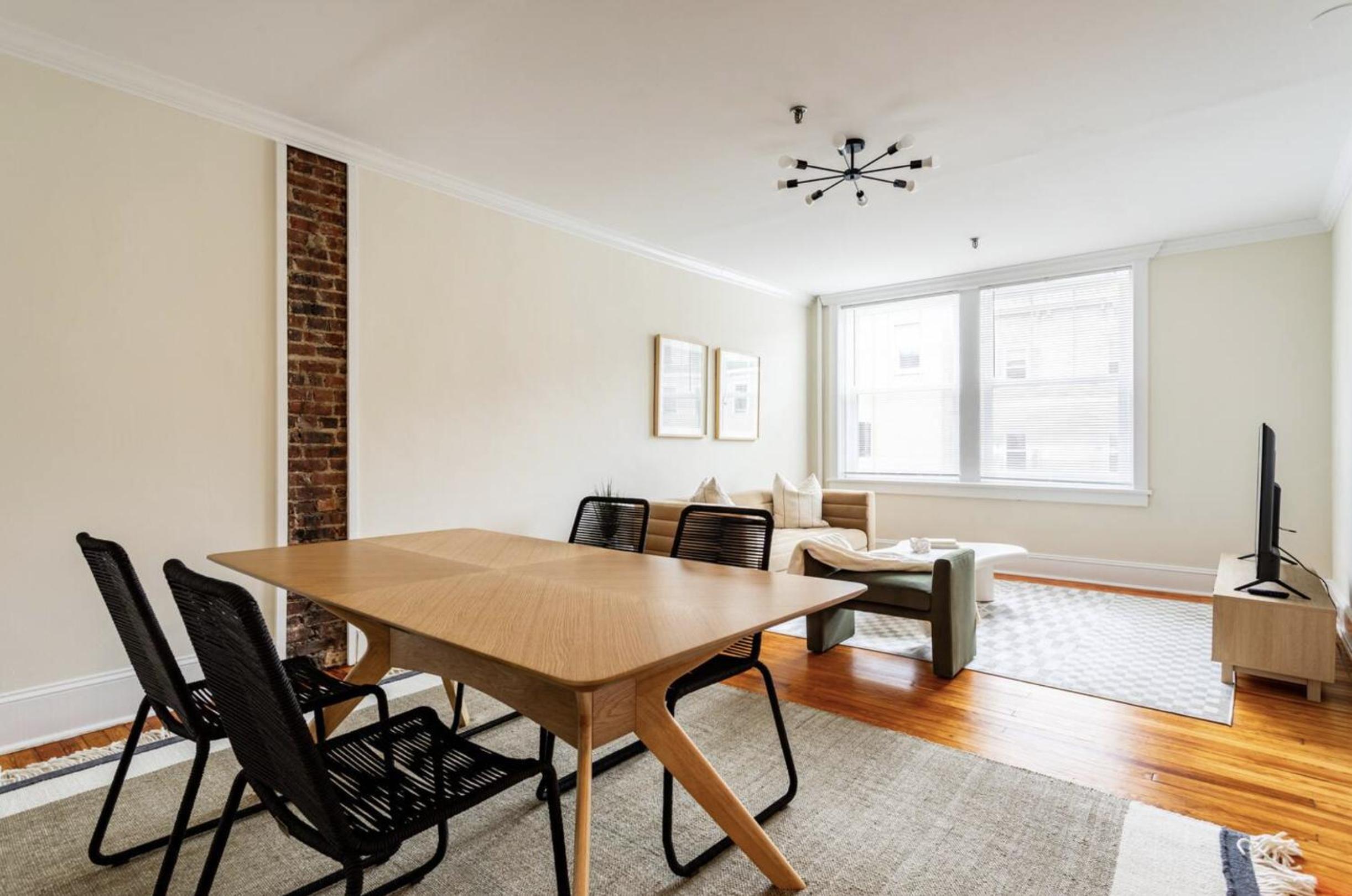Dreamy 2BR in Downtown Princeton