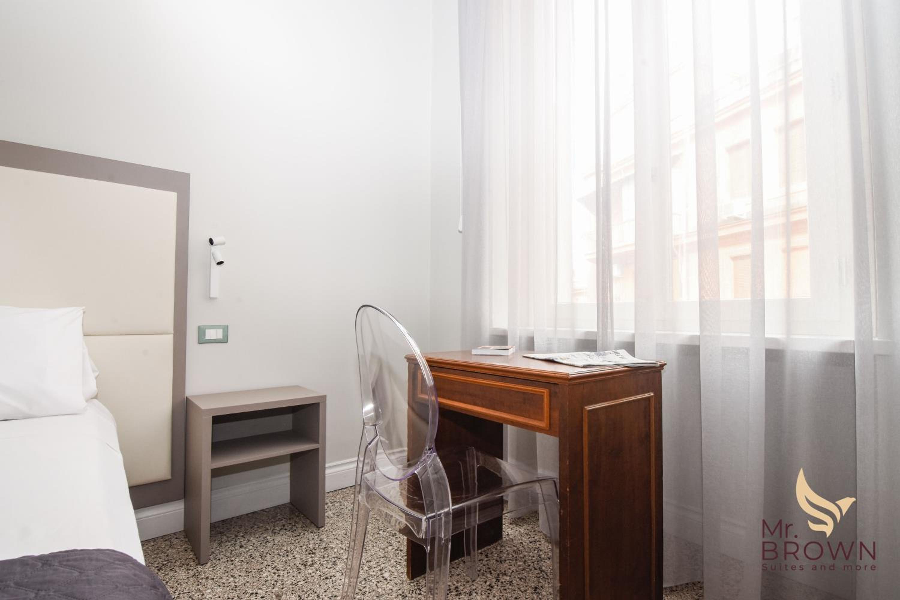 MrBrown - Luxury Vaticano Home