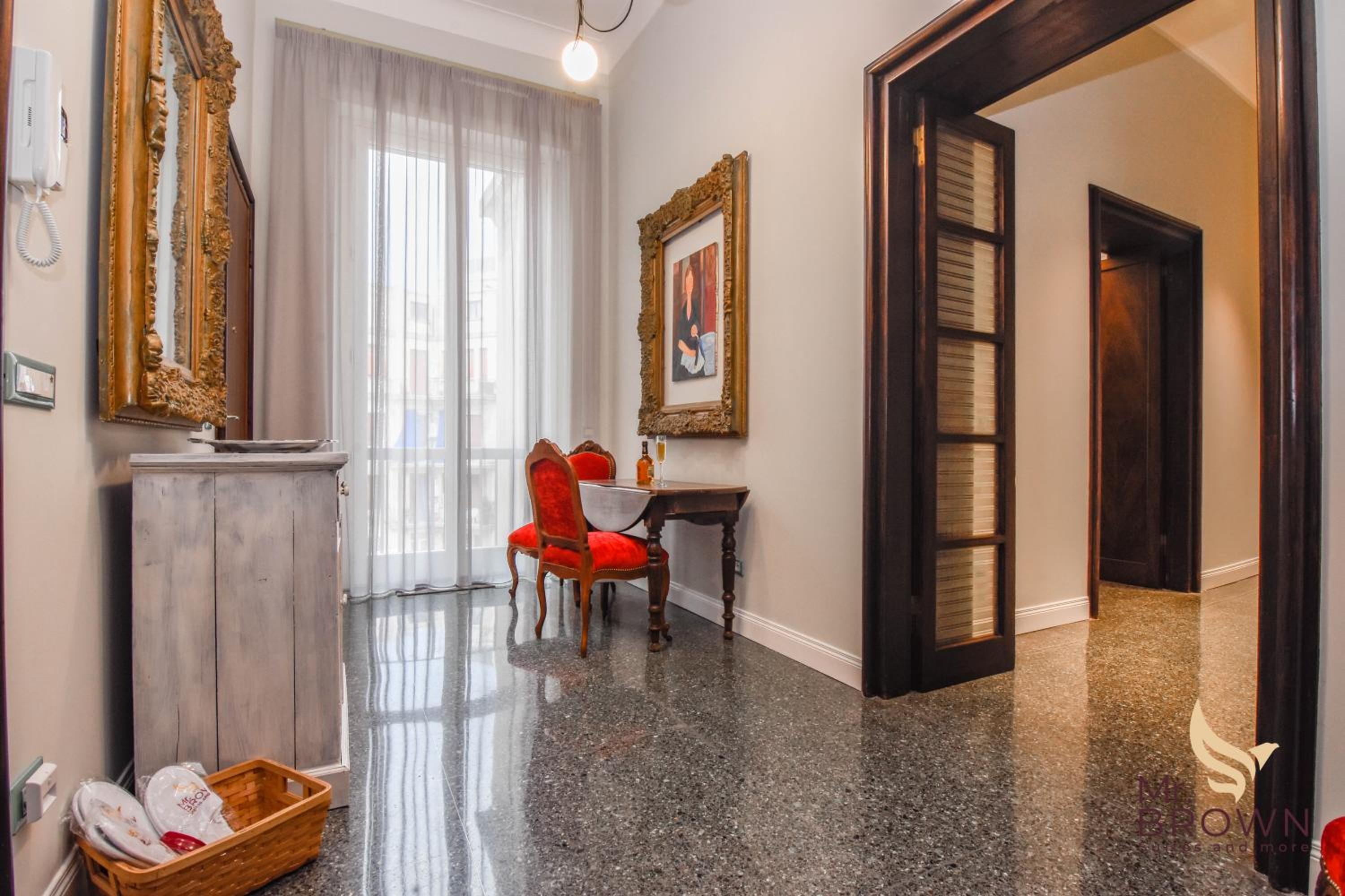 MrBrown - Luxury Vaticano Home