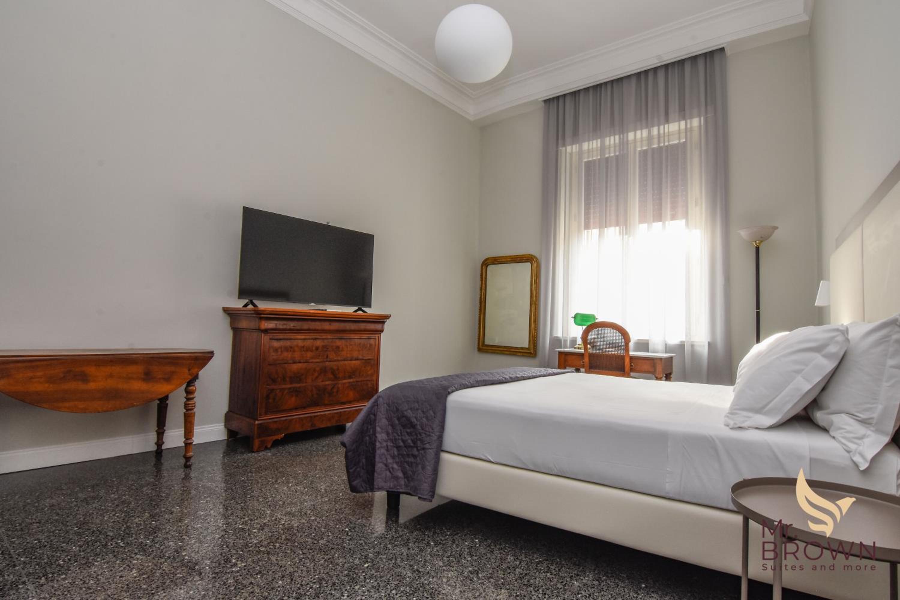 MrBrown - Luxury Vaticano Home