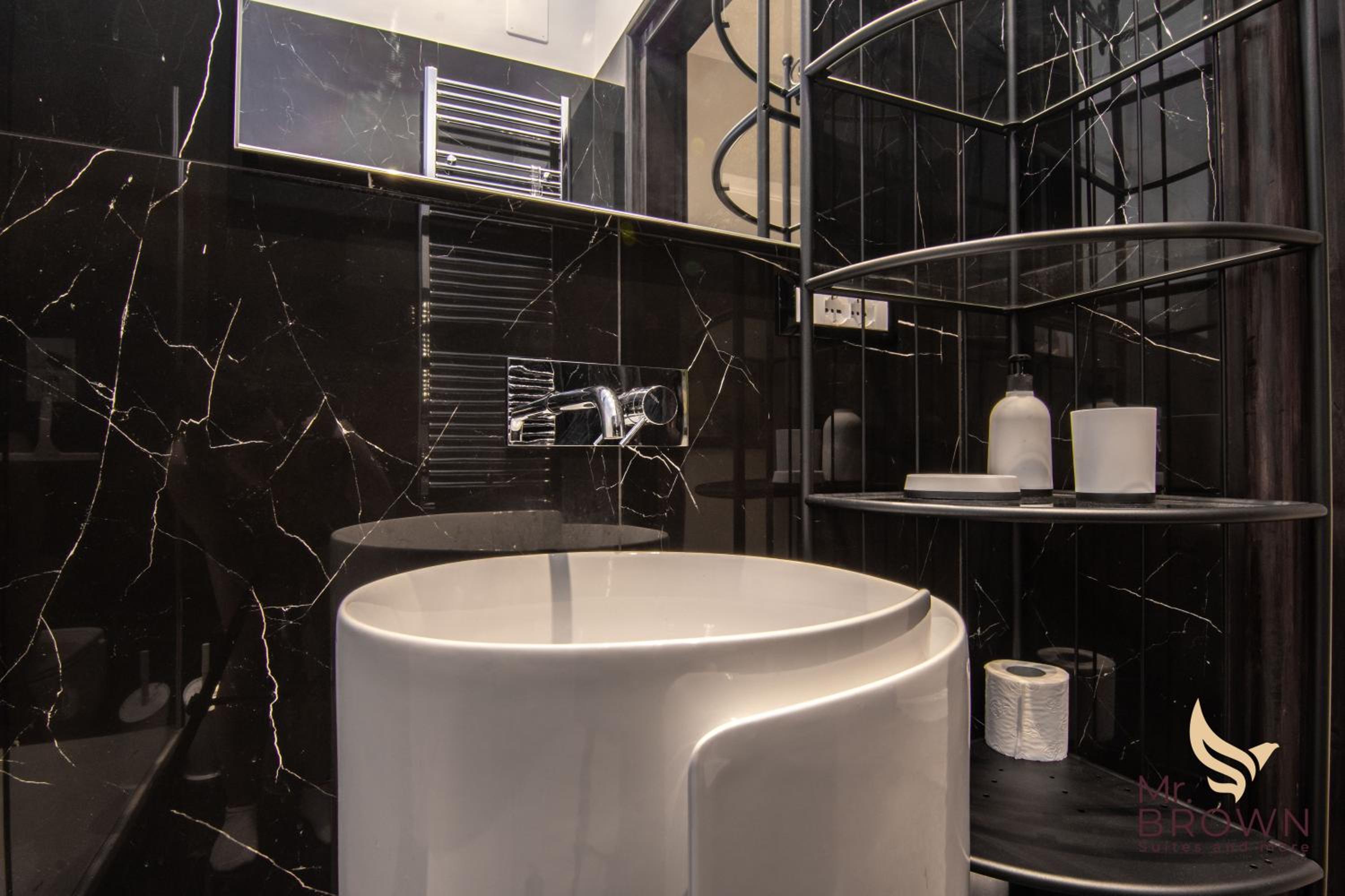 MrBrown - Luxury Vaticano Home