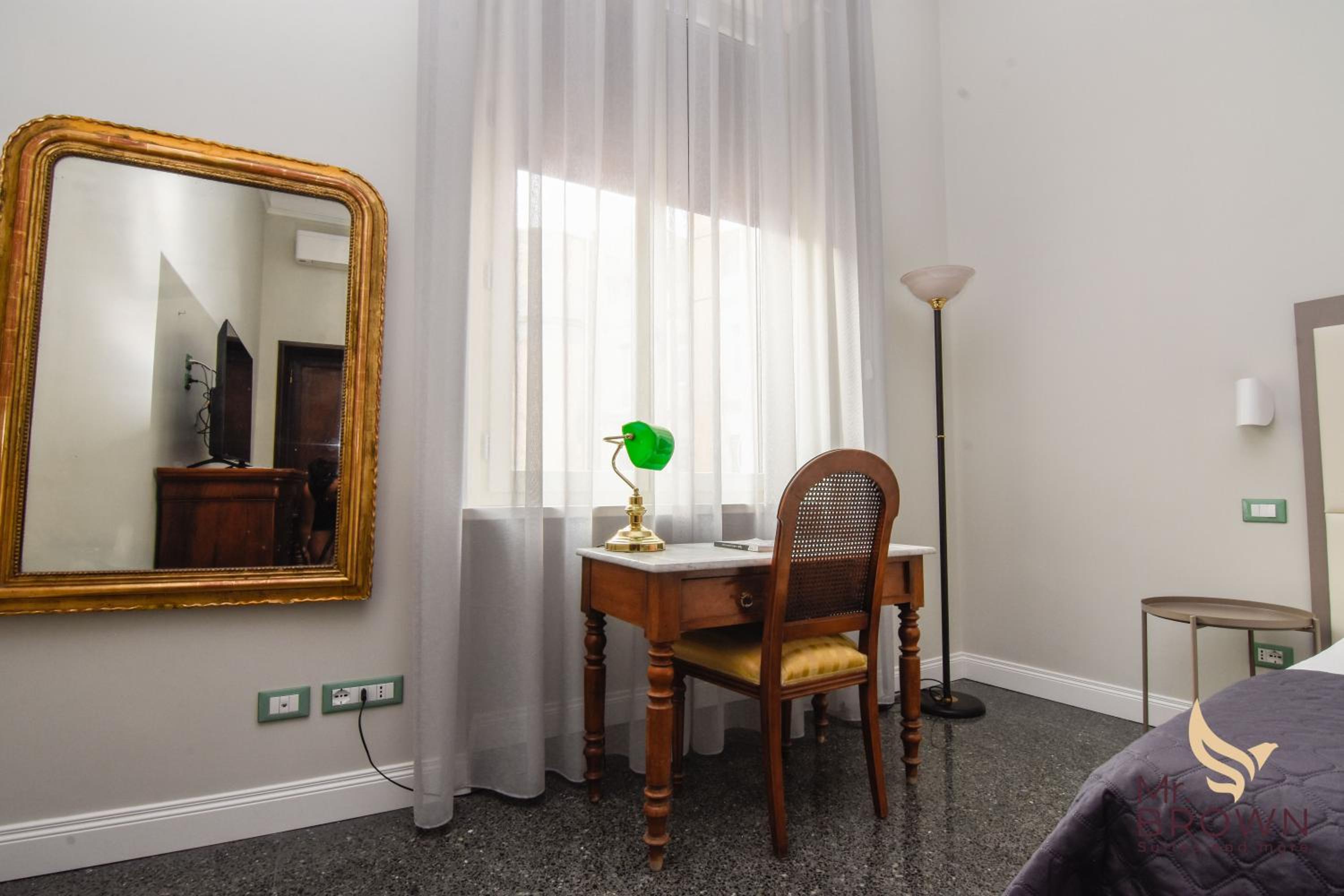 MrBrown - Luxury Vaticano Home