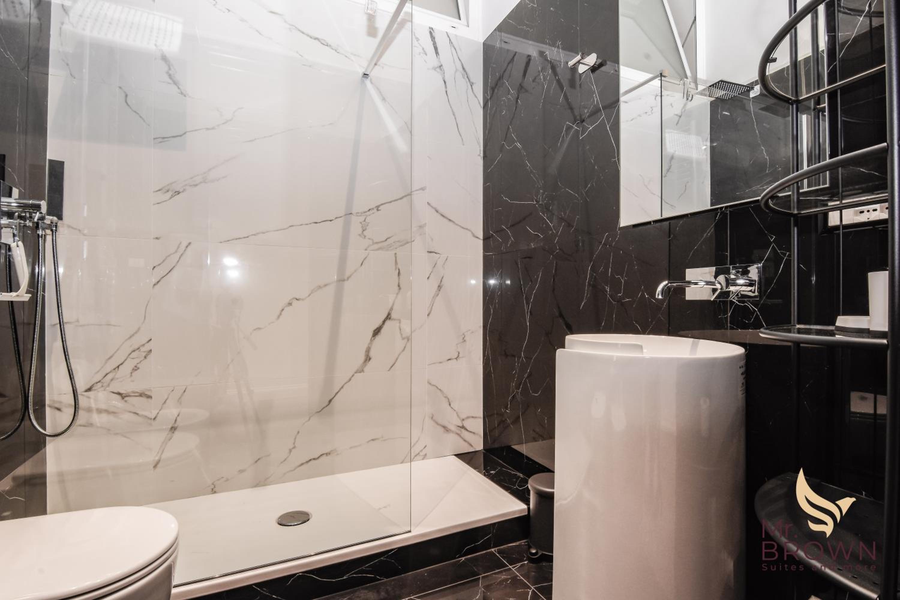 MrBrown - Luxury Vaticano Home