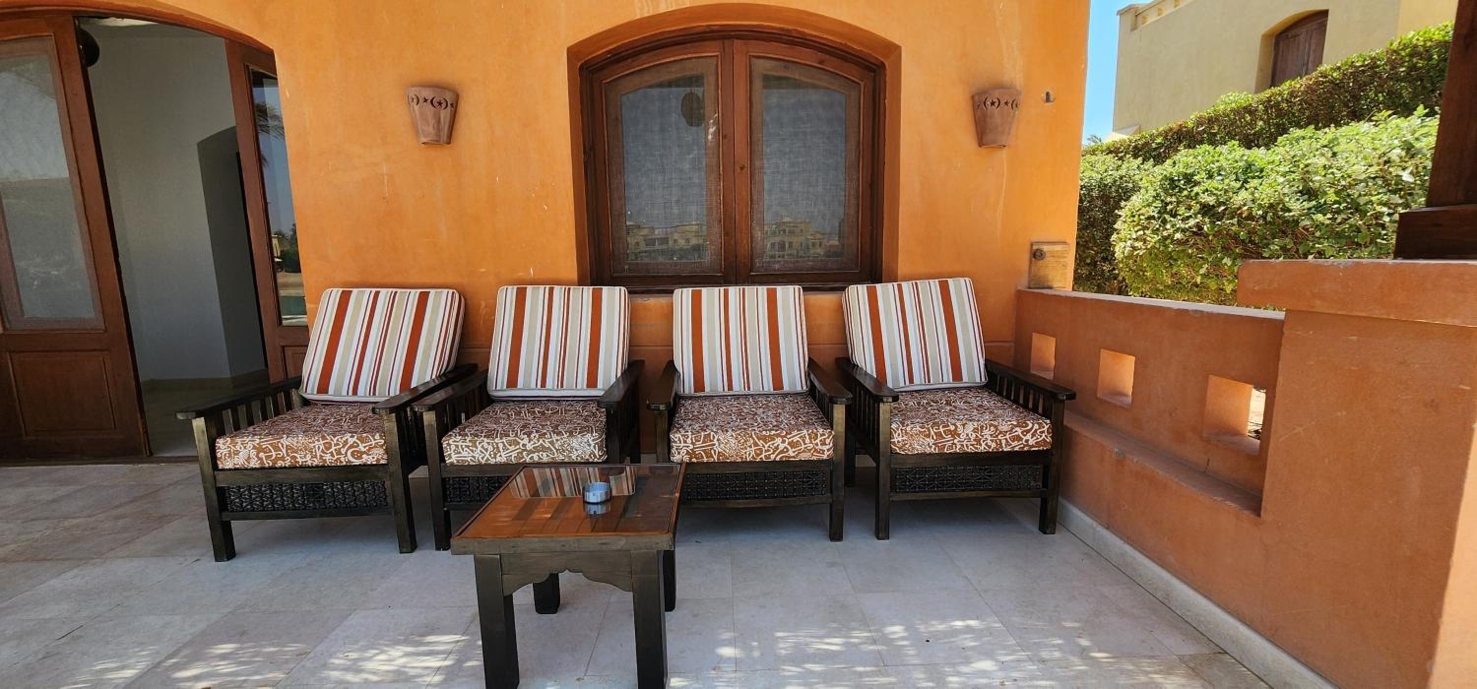 Nayah Stays, Lagoons beach, Paradise 3 ensuite with private pool view 3