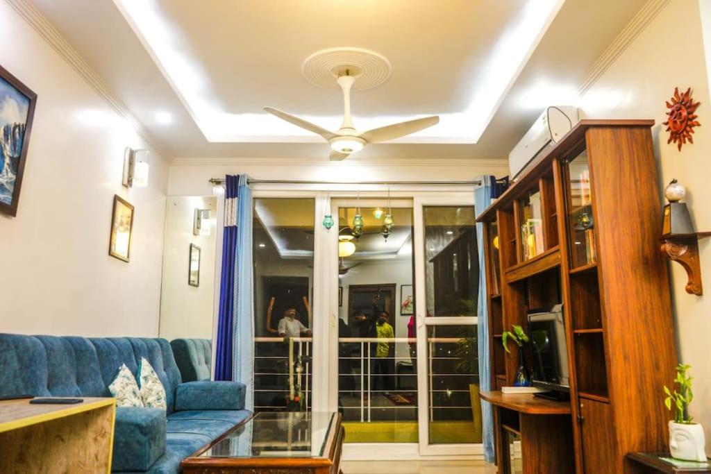 Modernity city central fully air conditioned view 2