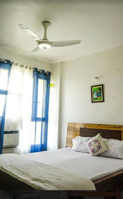 Modernity city central fully air conditioned view 3