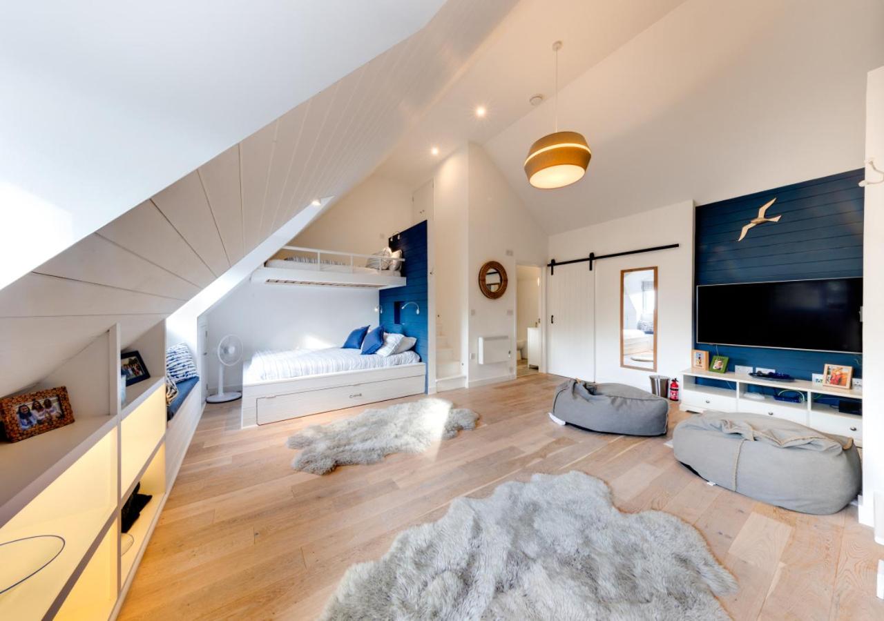 5 Bed in Aberdovey oc-t29402