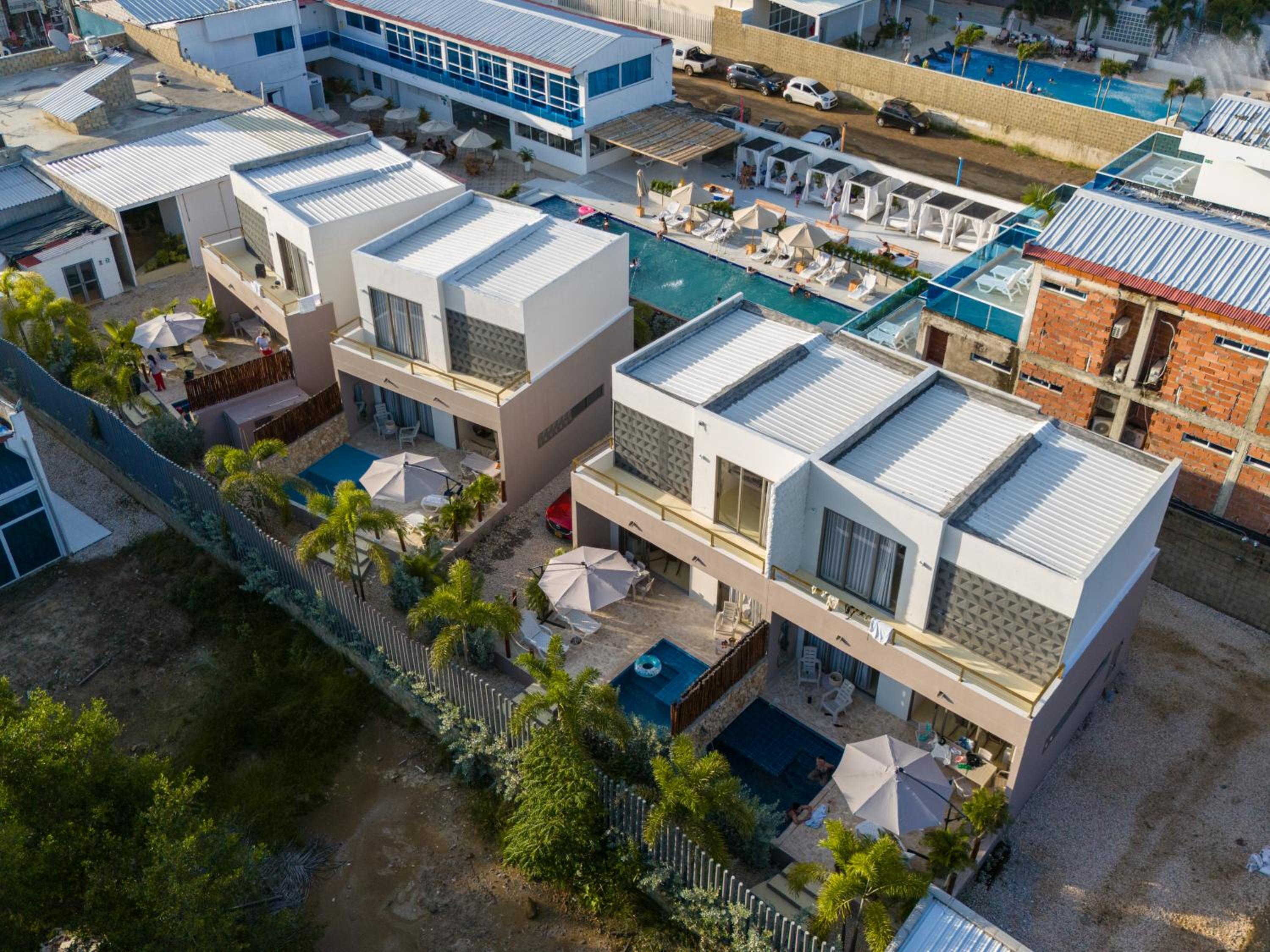 Ilukas & Resort Villas