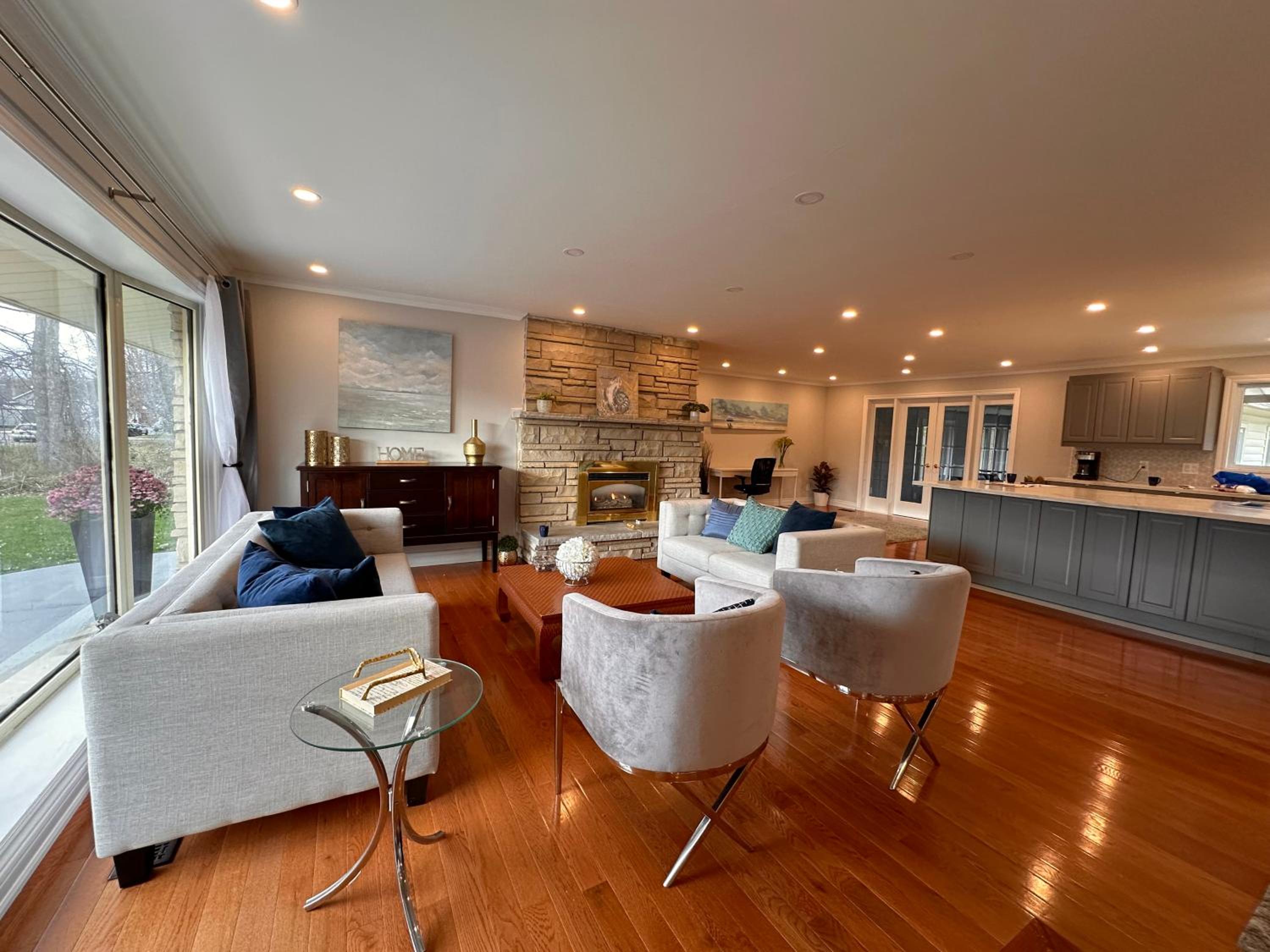 Belleville Vacations - Riverside Stylish 4Bedroom - Property Image 48