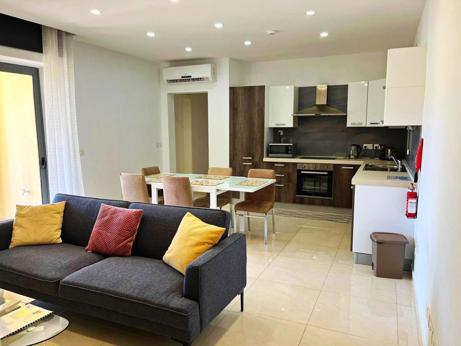 Monita 113, Seaside Apartment with Access to Pool and Pleasant Views view 3