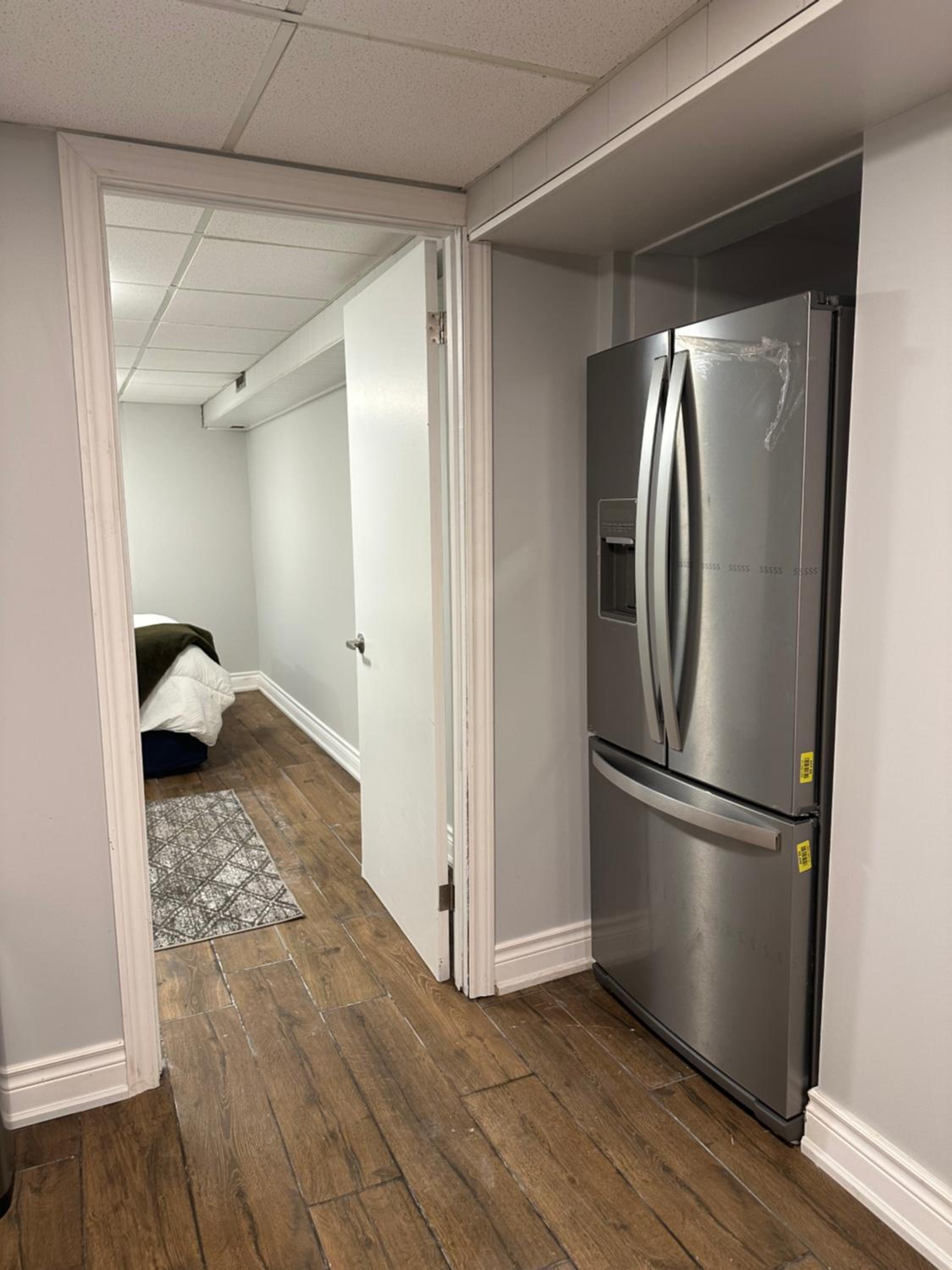 Belleville Vacations - Riverside Stylish 4Bedroom - Property Image 5