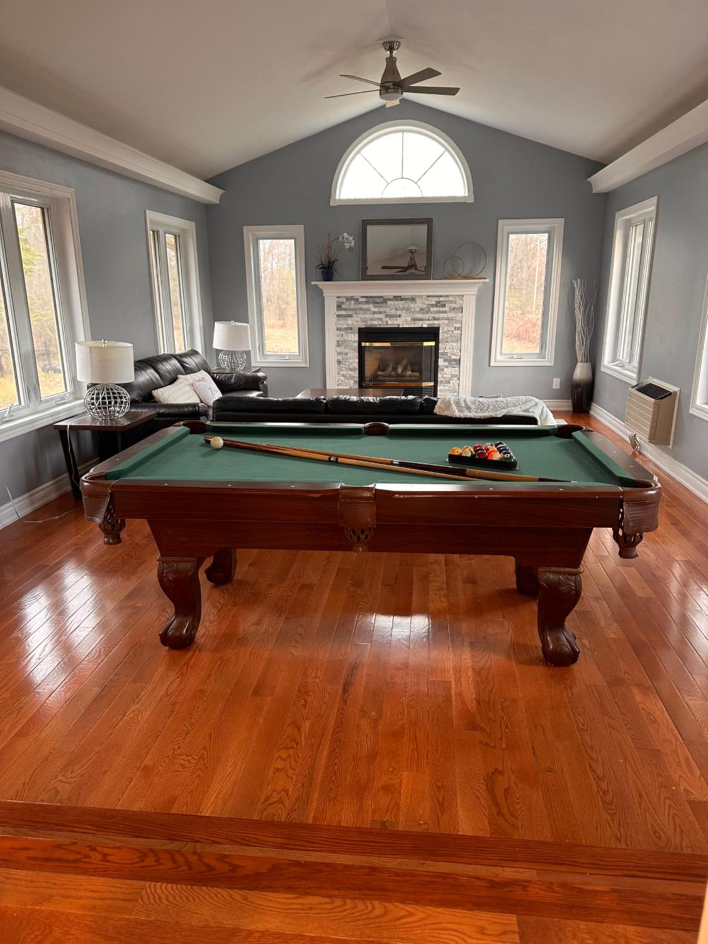 Belleville Vacations - Riverside Stylish 4Bedroom - Property Image 10