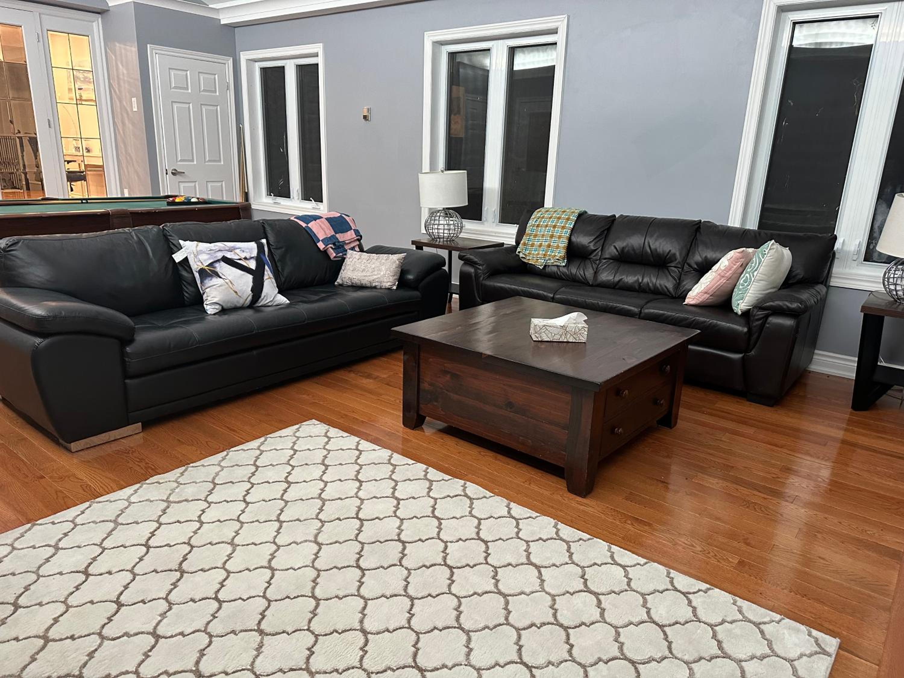 Belleville Vacations - Riverside Stylish 4Bedroom - Property Image 8