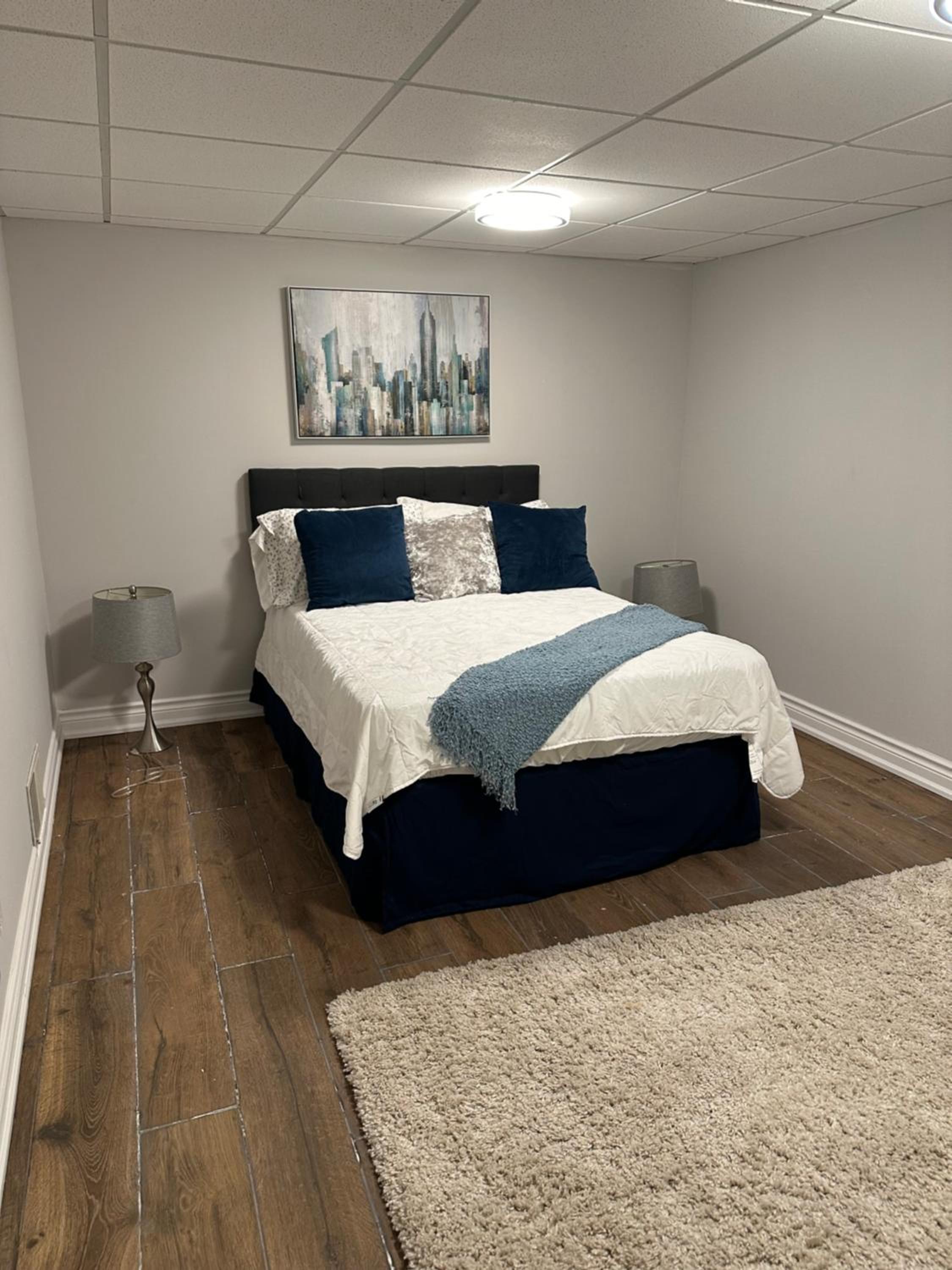 Belleville Vacations - Riverside Stylish 4Bedroom - Property Image 9