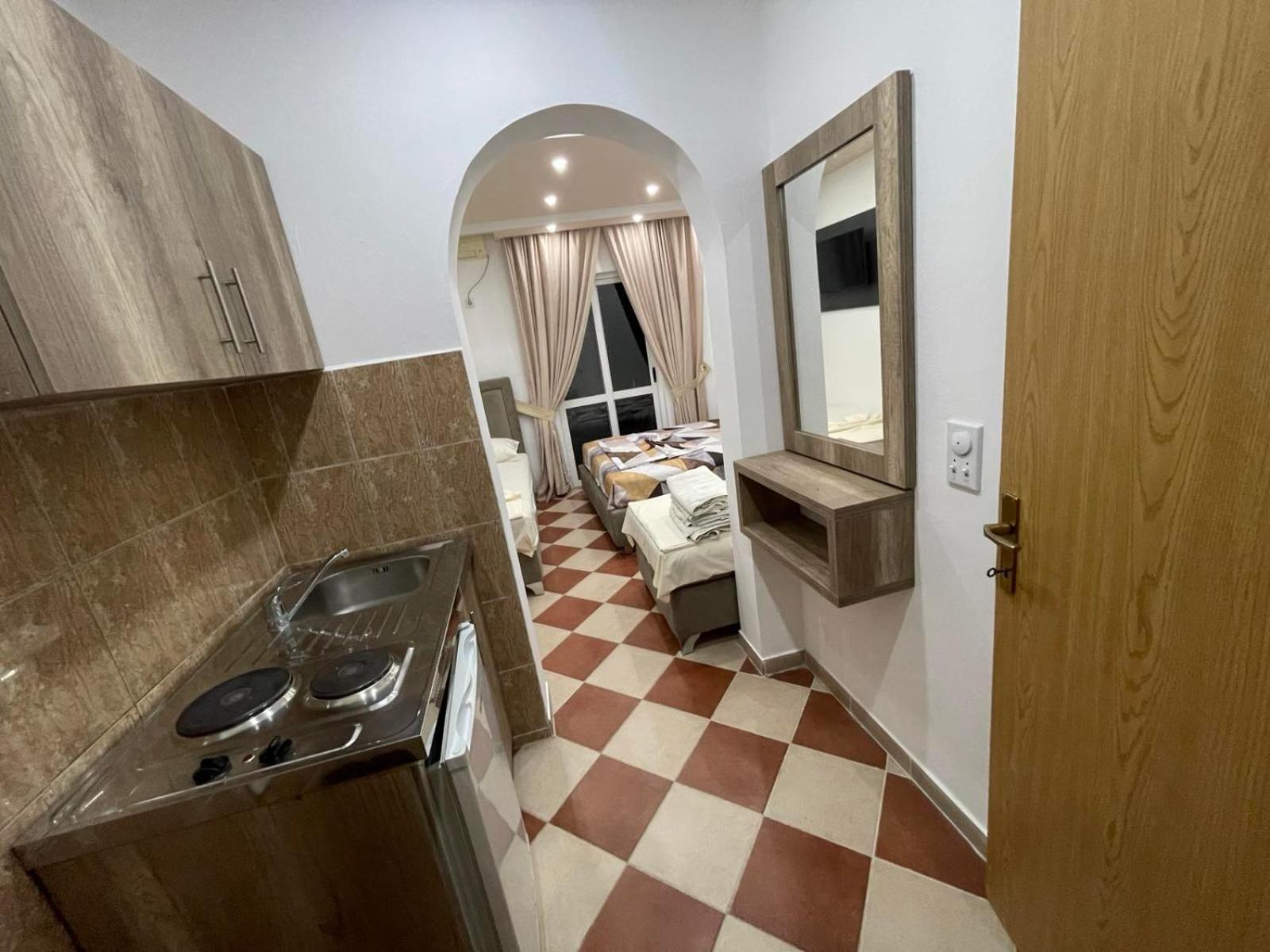 Kodra Apartments