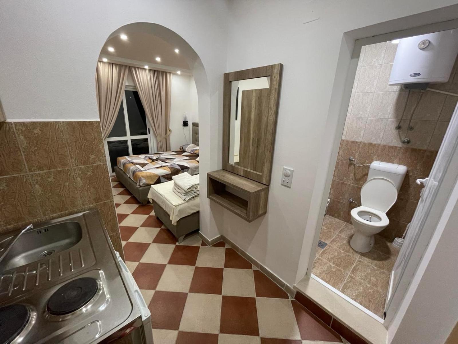 Kodra Apartments