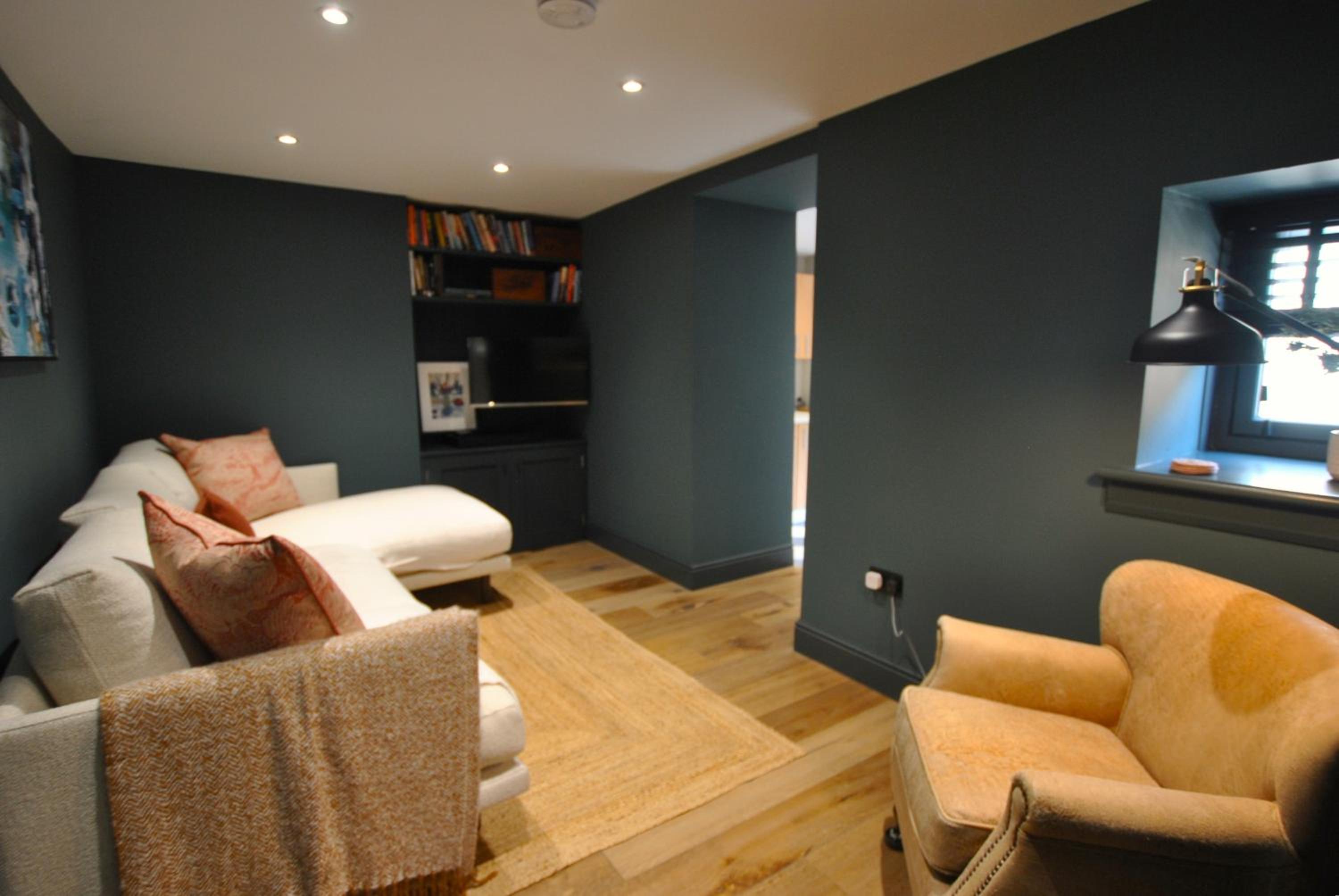 Kittiwake Cottage- stunning coastal cottage view 3